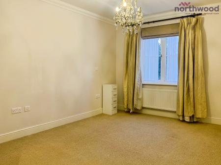 2 bedroom Flat to let in Providence Park, Bassett, SO16