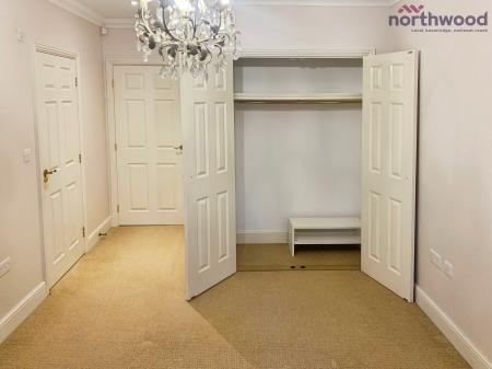 2 bedroom Flat to let in Providence Park, Bassett, SO16