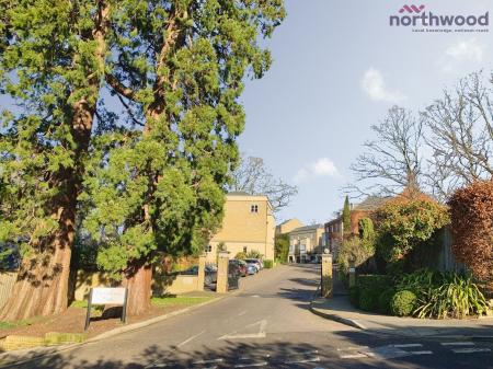 2 bedroom Flat to let in Providence Park, Bassett, SO16