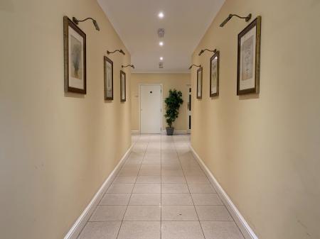 2 bedroom Flat to let in Providence Park, Bassett, SO16