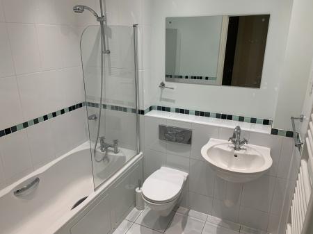 2 bedroom Flat to let in Providence Park, Bassett, SO16