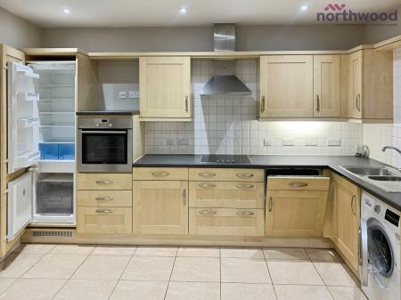 2 bedroom Flat to let in Providence Park, Bassett, SO16