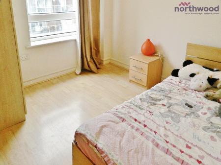 2 bedroom Flat to let in Merchants Quarters, Briton Street, Bargate, Southampton, SO14