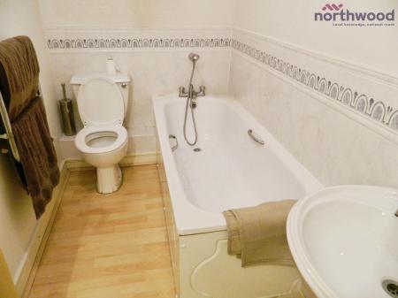 2 bedroom Flat to let in Merchants Quarters, Briton Street, Bargate, Southampton, SO14