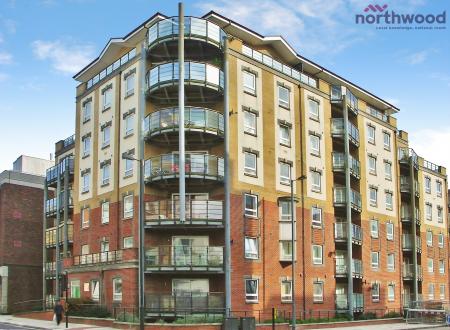 2 bedroom Flat to let in Merchants Quarters, Briton Street, Bargate, Southampton, SO14