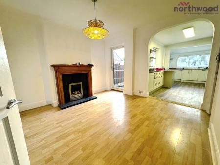 3 bedroom Semi-detached house to let in Jennings Road, Totton, SO40