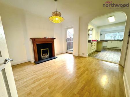 3 bedroom Semi-detached house to let in Jennings Road, Totton, SO40