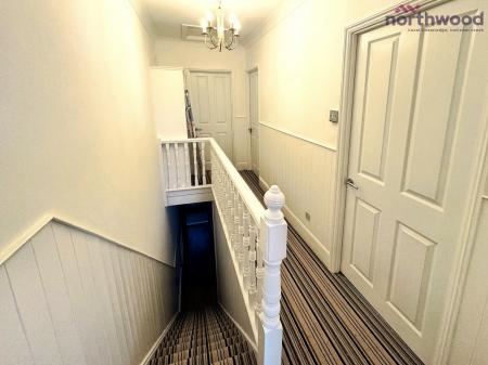 3 bedroom Semi-detached house to let in Jennings Road, Totton, SO40