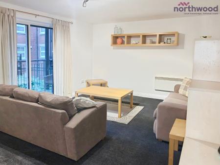 2 bedroom Flat to let in Briton Street, Southampton, SO14