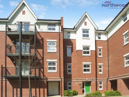 2 bedroom Flat to let in Briton Street, Southampton, SO14