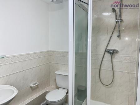 2 bedroom Flat to let in Briton Street, Southampton, SO14