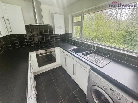 2 bedroom Maisonette to let in Courtland Gardens, Bassett, SO16