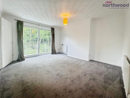 2 bedroom Maisonette to let in Courtland Gardens, Bassett, SO16