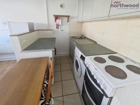 1 bedroom Flat to let in Kingston Road, Shirley, Southampton, SO15
