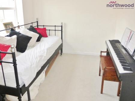 2 bedroom Flat to let in Mescott Meadows, Hedge End, SO30