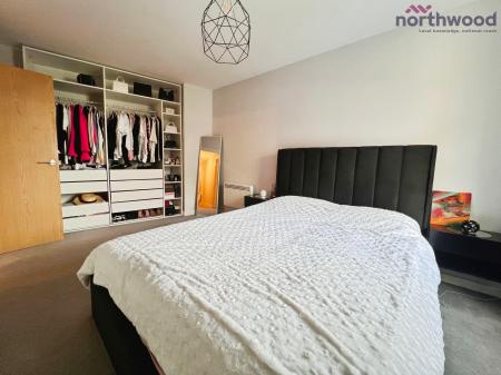 2 bedroom Flat to let in College Street, Southampton, SO14