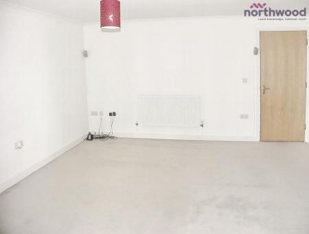 2 bedroom Flat to let in Hawkes House, SO14