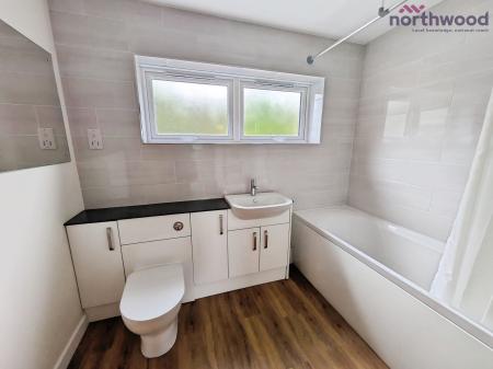 3 bedroom Bungalow to let in Common Road, Whiteparish, SP5