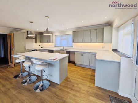 3 bedroom Bungalow to let in Common Road, Whiteparish, SP5