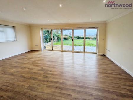 3 bedroom Bungalow to let in Common Road, Whiteparish, SP5