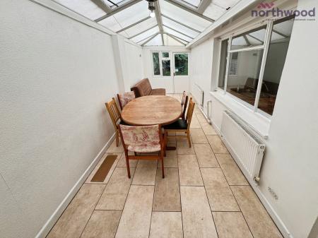 4 bedroom Terraced House to let in Padwell Road, SO14