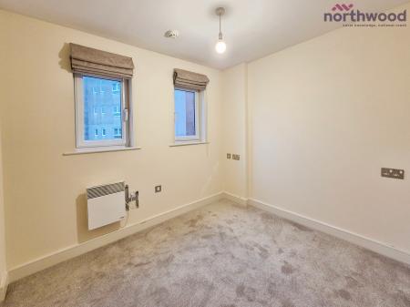 2 bedroom Flat to let in Orchard Place, Ocean Village, Southampton, SO14