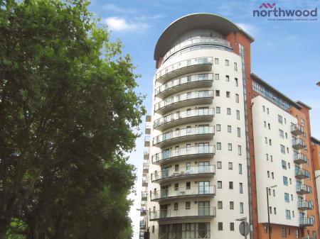 2 bedroom Flat to let in Orchard Place, Ocean Village, Southampton, SO14