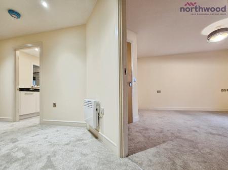 2 bedroom Flat to let in Orchard Place, Ocean Village, Southampton, SO14