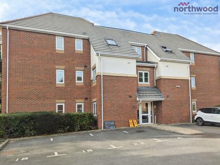 2 bedroom Flat to let in Ashdown House, Chandlers Ford, SO53