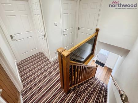 3 bedroom Semi-detached house to let in Goodwood Gardens, Totton, SO40