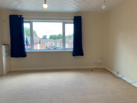 1 bedroom Flat to let in Thackeray Court, Portswood, SO17