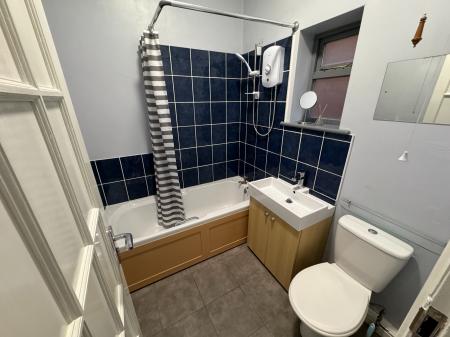 1 bedroom Studio flat to let in Portswood Road, SO17