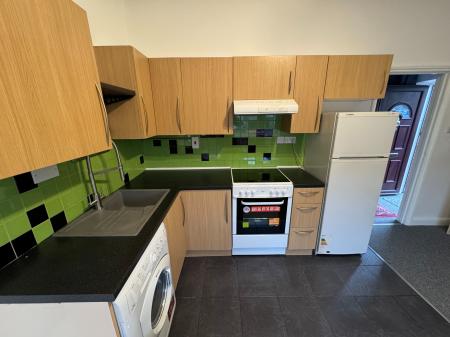 1 bedroom Studio flat to let in Portswood Road, SO17