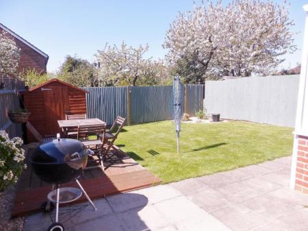 3 bedroom Semi-detached house to let in Siddal Close, Southampton, SO19