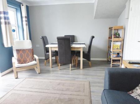 3 bedroom Semi-detached house to let in Siddal Close, Southampton, SO19