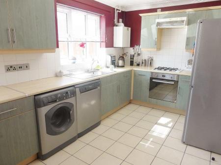 3 bedroom Semi-detached house to let in Siddal Close, Southampton, SO19