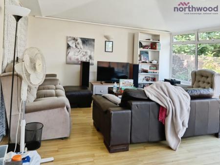 5 bedroom Detached house to let in Padwell Road, Southampton, SO14