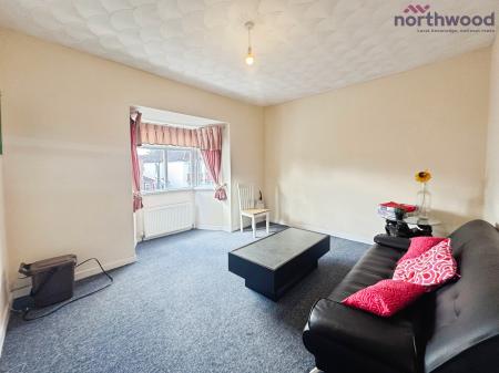 2 bedroom Flat to let in Winchester Road, Shirley, SO16