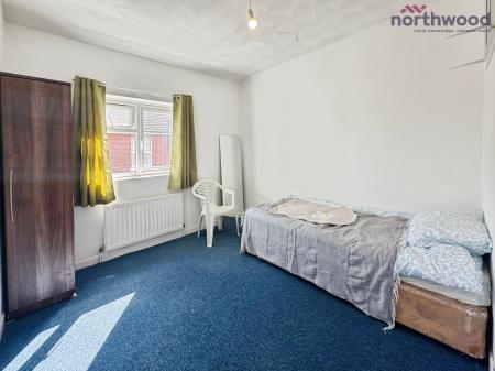 2 bedroom Flat to let in Winchester Road, Shirley, SO16