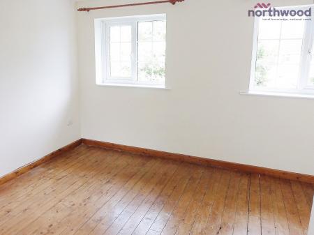 2 bedroom Semi-detached house to let in Durley Crescent, Totton, SO40