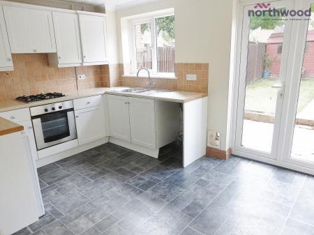 2 bedroom Semi-detached house to let in Durley Crescent, Totton, SO40