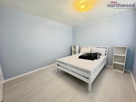 1 bedroom Ground floor flat to let in Oakhill Close, Chandlers Ford, SO53