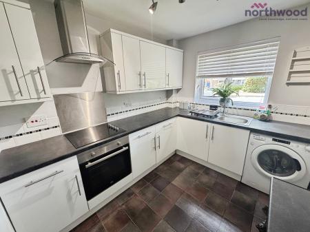 1 bedroom Ground floor flat to let in Oakhill Close, Chandlers Ford, SO53