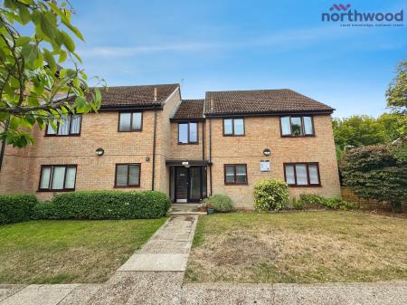1 bedroom Ground floor flat to let in Oakhill Close, Chandlers Ford, SO53