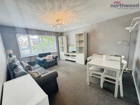 1 bedroom Ground floor flat to let in Oakhill Close, Chandlers Ford, SO53