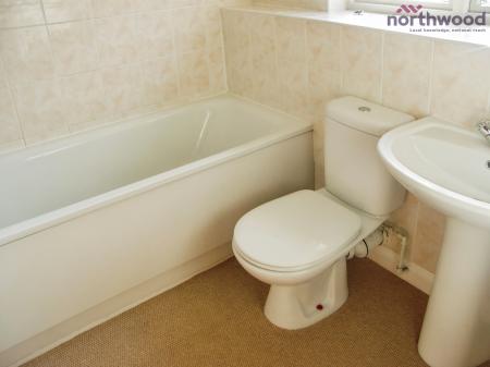 2 bedroom Maisonette to let in Alder Close, Dibden Purlieu, SO45