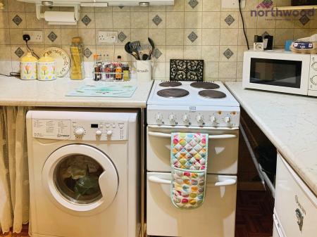 1 bedroom Flat to let in Beatty Court, Anson Drive