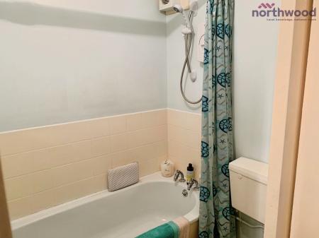 1 bedroom Flat to let in Beatty Court, Anson Drive