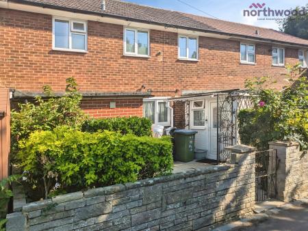 3 bedroom Terraced House to let in Colburn Close, Southampton, SO16