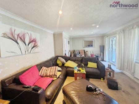 3 bedroom Terraced House to let in Colburn Close, Southampton, SO16
